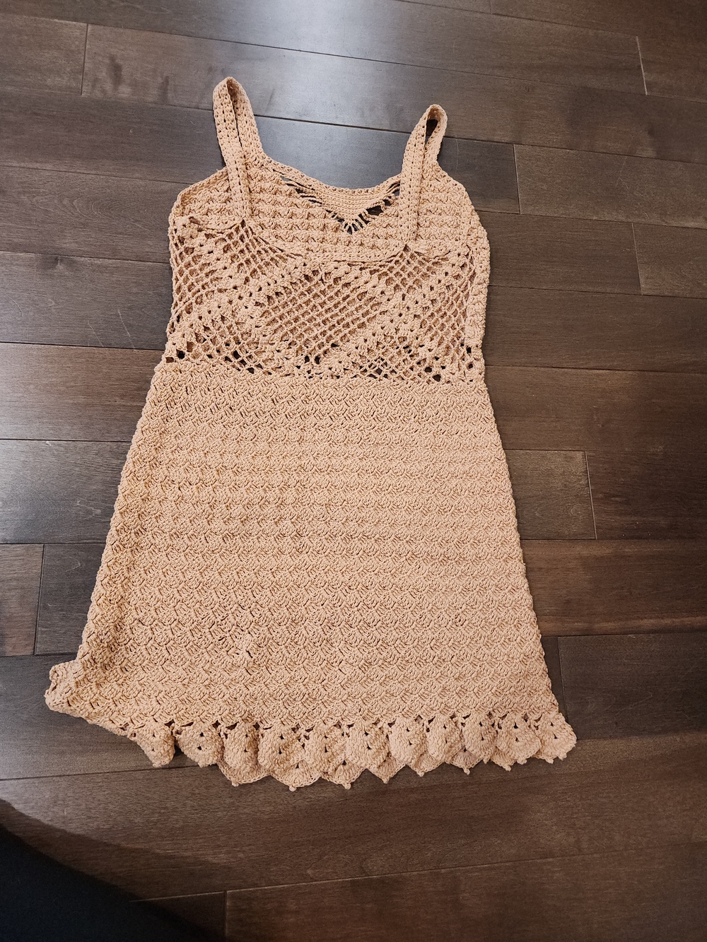 Handmade Crochet Beige Tube Dress Vnecj, Scalloped Hem Size Xs-m - Picture 2 of 7